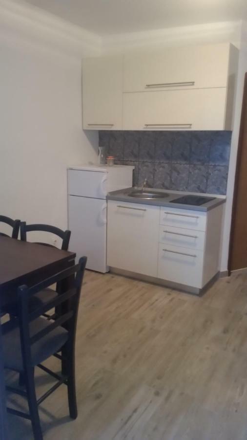 Apartments Lola Biograd na Moru Kültér fotó