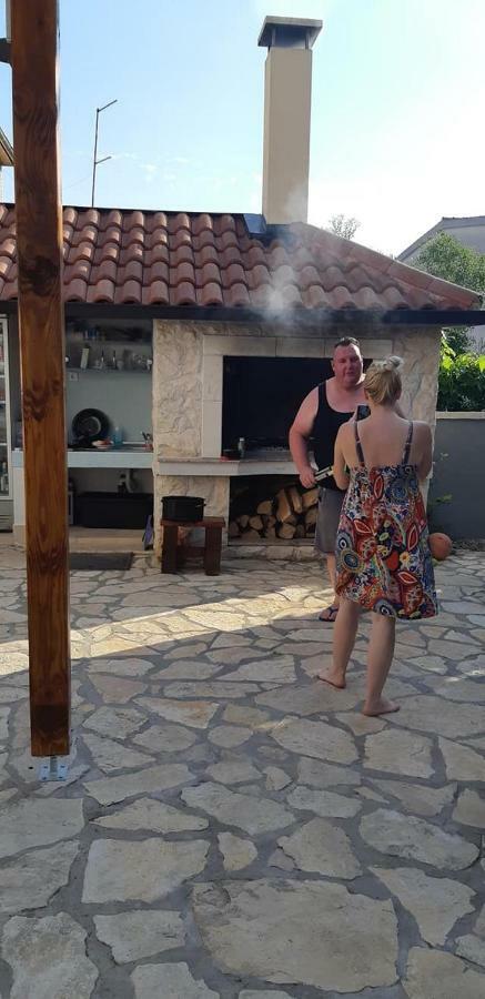 Apartments Lola Biograd na Moru Kültér fotó