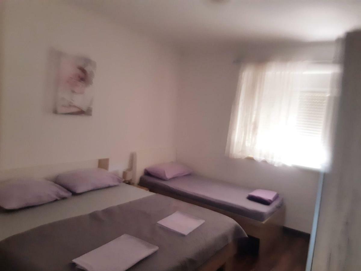 Apartments Lola Biograd na Moru Kültér fotó
